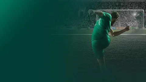 吴艳妮美艳夺冠，连超三人再添一金，田径女神自信宣言：自信女性最迷人